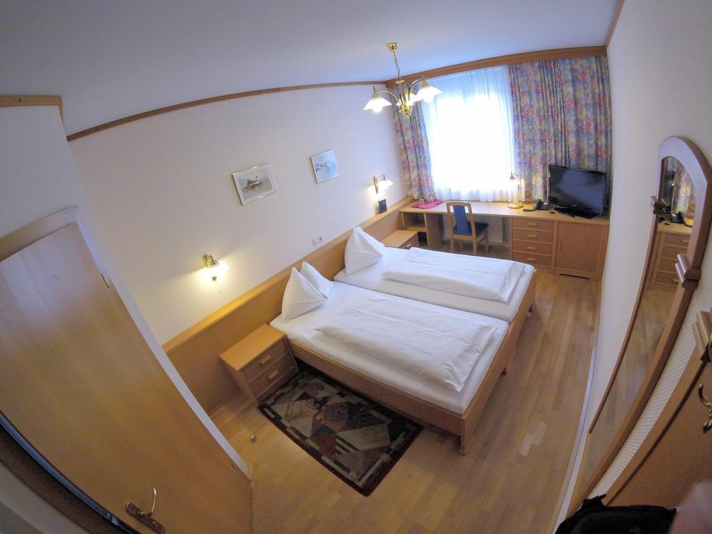 Gasthof Bokan Graz Buitenkant foto